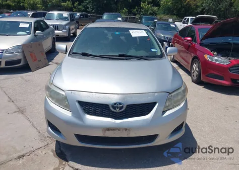 2010 Toyota Corolla Le z USA, uszkodzony, nr VIN 2T1BU4EEXAC292885